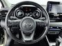Toyota Yaris 1.5 Hybrid Dynamic Dodehoek detectie | Parkeersensoren voor/achter | Stoelverwarming | Apple Carplay / Android Auto