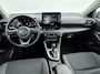 Toyota Yaris 1.5 Hybrid Dynamic Dodehoek detectie | Parkeersensoren voor/achter | Stoelverwarming | Apple Carplay / Android Auto