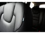 Volvo V60 2.0 B4 Core Trekhaak semi elektrisch inklapbaar | Elektrisch bedienbare voorstoelen | Stoel- & Stuurwielverwarming | 18 inch lichtmetalen velgen | Verwarmbare voorruit | Adaptieve Cruise Control met Pilot Assist | Google Maps & Infotainment
