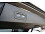 Volvo V60 2.0 B4 Core Trekhaak semi elektrisch inklapbaar | Elektrisch bedienbare voorstoelen | Stoel- & Stuurwielverwarming | 18 inch lichtmetalen velgen | Verwarmbare voorruit | Adaptieve Cruise Control met Pilot Assist | Google Maps & Infotainment