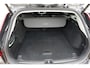 Volvo V60 2.0 B4 Core Trekhaak semi elektrisch inklapbaar | Elektrisch bedienbare voorstoelen | Stoel- & Stuurwielverwarming | 18 inch lichtmetalen velgen | Verwarmbare voorruit | Adaptieve Cruise Control met Pilot Assist | Google Maps & Infotainment