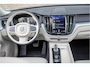 Volvo XC60 T8 Twin Engine AWD Momentum, Leder, Carplay, Trekhaak, Stoelverwarming, Camera, Panoramadak, Full LED.