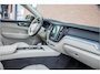 Volvo XC60 T8 Twin Engine AWD Momentum, Leder, Carplay, Trekhaak, Stoelverwarming, Camera, Panoramadak, Full LED.