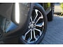 Toyota Yaris Cross 1.5 Hybrid 115 Dynamic Comfort Pack | Rijklaar | Blind Spot | Stoel-/stuurverw. | LED | Sensoren v+a | Apple/Android | Keyless