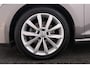 Volkswagen Golf 1.4 TSI Business Edition | Uitklap Trekhaak | Org NL | Stoelverwarming | Camera |