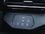Volkswagen ID.5 Pro 77 kWh 174 pk | Navigatie via App Connect | Stoel + Stuurverwarming | Camera | ACC |