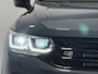 Volkswagen Tiguan 1.5 TSI R-Line Business+ | Navigatie/Android/Apple Carplay | LM Velgen 20" | Voorstoelen/Stuur Verwarmd | Cruise Control Adaptief | Airco | Matrix LED Koplampen |