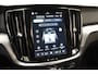 Volvo V60 2.0 B3 Core Aut. [ LED Adapt.cruise Stoelverwarming voor en achter ]