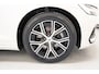 Volvo V60 2.0 B3 Core Aut. [ LED Adapt.cruise Stoelverwarming voor en achter ]