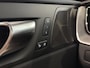 Volvo XC60 Ultra Black Edition Recharge Plug-In Hybrid AWD | Luchtvering | Trekhaak | Panoramadak | Stoel + Stuur Verwarming | 360 Camera | Memory Stoelen |