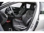 Volvo V60 T6 Plug-in Hybrid AWD Essential Bright | PHEV Long Range | SOH 99% | Trekhaak | Lederen Bekleding | Achteruitrijcamera | Parkeersensoren | Stoelverwarming voor en achter | Cruise Control Adaptief | BLIS | Google Navigatie | Apple Carplay | Android Auto