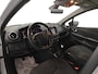 Renault Clio 0.9 TCe Limited NAVI AIRCO BLUETOOTH 5 DEURS DEALER ONDERHOUDEN 12 MAANDEN GARANTIE CRUISE CONTROLE ZEER MOOIE AUTO
