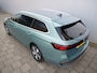 Volkswagen Passat Variant 1.5 eTSI Edition 150 Pk Automaat Navigatie / DAB / Apple Carplay / 360 camera / Trekhaak / Parkeerassistent