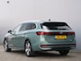 Volkswagen Passat Variant 1.5 eTSI Edition 150 Pk Automaat Navigatie / DAB / Apple Carplay / 360 camera / Trekhaak / Parkeerassistent
