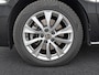 Volkswagen Multivan 1.4 eHybrid 218pk DSG L2 Bulli Edition · Camera · Inklap. Trekhaak · Elek. Schuifdeuren · Keyless · Matrix LED · 7-Persoons · Garantie t/m 07-07-2028 of 100.000km