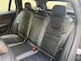 Volvo V60 2.0 T6 Recharge 350pk AWD R-Design Plus Dark | Long range | Trekhaak wegklapbaar | Pilot assist | Adaptieve cruise | Stoelverwarming | Camera | Sportstoelen half leder met memory | 19 inch velgen | Navigatie | Apple CarPlay | DAB | Keyless | Full-LED | Sfeerverlichting | Elektrische achterklep | Recent onderhouden
