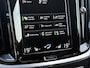 Volvo V60 2.0 T6 Recharge 350pk AWD R-Design Plus Dark | Long range | Trekhaak wegklapbaar | Pilot assist | Adaptieve cruise | Stoelverwarming | Camera | Sportstoelen half leder met memory | 19 inch velgen | Navigatie | Apple CarPlay | DAB | Keyless | Full-LED | Sfeerverlichting | Elektrische achterklep | Recent onderhouden
