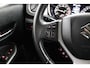 Suzuki Vitara 1.4 Boosterjet Style Smart Hybrid | Trekhaak | Kunstlederen Bekleding | Parkeersensoren | Keyless Entry | Dodehoek Detectie |