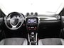 Suzuki Vitara 1.4 Boosterjet Style Smart Hybrid | Trekhaak | Kunstlederen Bekleding | Parkeersensoren | Keyless Entry | Dodehoek Detectie |