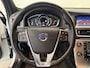 Volvo V60 1.5 T3 Summum | Trekhaak | Leder | Stoel- & Stuurverwarming | Adaptieve Cruise Control | Dode-hoek detectie | Parkeersensoren voor en achter