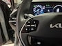 Kia Niro Hybrid 1.6 GDi ExecutiveLine Trekhaak, Stoel en Stuur verwarming, Schuif kantel dak, elektrisch verstelbare bestuurdersstoel met geheugen, Apple Carplay/Android Auto.