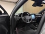 Volvo EX40 Single Motor Plus 70 kWh | 100% SoH | Adaptieve Cruise Control | Stoel en Stuurwielverwarming | Parkeercamera | Pilot Assist | BLIS Dode Hoek Detectie | Microtech / Alcantara bekleding met wit stiksel en bies | Zitting verlenging voorstoelen | Google Infotainment | Warmtepomp | 19 Inch | Keyless Drive | Parkeersensoren voor+achter | Elektrisch bedienbare achterklep | DAB Radio | Apple Carplay/Android Auto | Draadloos telefoon opladen | Volvo On Call met mobiele App functie | Vapour Grey Metallic |