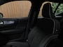 Volvo EX40 Single Motor Plus 70 kWh | 100% SoH | Adaptieve Cruise Control | Stoel en Stuurwielverwarming | Parkeercamera | Pilot Assist | BLIS Dode Hoek Detectie | Microtech / Alcantara bekleding met wit stiksel en bies | Zitting verlenging voorstoelen | Google Infotainment | Warmtepomp | 19 Inch | Keyless Drive | Parkeersensoren voor+achter | Elektrisch bedienbare achterklep | DAB Radio | Apple Carplay/Android Auto | Draadloos telefoon opladen | Volvo On Call met mobiele App functie | Vapour Grey Metallic |