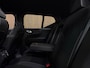 Volvo EX40 Single Motor Plus 70 kWh | 100% SoH | Adaptieve Cruise Control | Stoel en Stuurwielverwarming | Parkeercamera | Pilot Assist | BLIS Dode Hoek Detectie | Microtech / Alcantara bekleding met wit stiksel en bies | Zitting verlenging voorstoelen | Google Infotainment | Warmtepomp | 19 Inch | Keyless Drive | Parkeersensoren voor+achter | Elektrisch bedienbare achterklep | DAB Radio | Apple Carplay/Android Auto | Draadloos telefoon opladen | Volvo On Call met mobiele App functie | Vapour Grey Metallic |