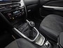 Suzuki Vitara 1.6 High Executive (PANORAMADAK, APPLE CARPLAY, NAVIGATIE, CAMERA, GETINT GLAS, SPORTSTOELEN, STOELVERWARMING, TREKHAAK, ADAPTIVE CRUISE, NIEUWSTAAT)