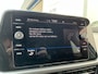Volkswagen T-Roc 1.5 TSI Life / AUTOMAAT/ PARK. SENSOREN/ DODE HOEK/ IQ. LIGHT/ STOELVERWARM./ DIGITAL DASHBOARD/ ADAPT. CRUISE/ APP CONNECT/ NAVI/ CLIMA/ DAB/ 16" LMV