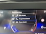 Volkswagen T-Roc 1.5 TSI Life / AUTOMAAT/ PARK. SENSOREN/ DODE HOEK/ IQ. LIGHT/ STOELVERWARM./ DIGITAL DASHBOARD/ ADAPT. CRUISE/ APP CONNECT/ NAVI/ CLIMA/ DAB/ 16" LMV