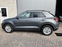 Volkswagen T-Roc 1.5 TSI Life / AUTOMAAT/ PARK. SENSOREN/ DODE HOEK/ IQ. LIGHT/ STOELVERWARM./ DIGITAL DASHBOARD/ ADAPT. CRUISE/ APP CONNECT/ NAVI/ CLIMA/ DAB/ 16" LMV