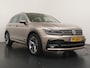 Volkswagen Tiguan 1.4 TSI ACT Highline | Trekhaak | R-Line | Panoramadak | Lederen Bekl. |