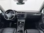Volkswagen Tiguan 1.4 TSI ACT Highline | Trekhaak | R-Line | Panoramadak | Lederen Bekl. |