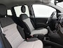 Fiat Panda 1.0 70pk Hybrid Cross | Stoelverwarming | Stoelverwarming | Climate Control | Parkeersensoren | Cruise Control | 15"LMV |