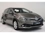 Toyota Auris 1.8 Hybrid Dynamic | Camera | Navigatie | Cruise control | Lichtmetaal | Trekhaak | Key-Less |