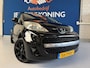 Peugeot 107 1.0-12V Millesim 200 automaat / bj.2011 / kleur: zwart/ 5 deurs / airco / sportvelgen / APK 07/2027 / NAP 199491 km.
