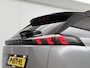 Peugeot e-2008 EV 136pk GT 50 kWh Automaat | Navigatie | Climate Control | Cruise Control | Camera | 18"LMV | LED | Keyless Start | Apple Carplay/Android Auto |