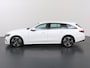 Mercedes-Benz E-klasse Estate 300 e Luxury Line | Achteruitrijcamera | Winter Pakket | 19" lichtmetalen velgen | Apple Carplay |