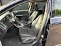 Volvo XC60 2.0 D4 FWD R-Design Automaat trekhaak dealer onderhouden