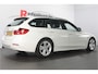 BMW 3-Serie Touring 320i Executive - Automaat - Navi / PDC / Bluetooth