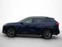Toyota RAV4 2.5 Hybrid AWD GR SPORT PLUS PACK | Panorama Schuif/Kanteldak | JBL | dodehoek detectie | 360 Camera + Camera binnenspiegel | Stoel+Stuurverwarming | Trekhaak 1650KG trekgewicht |