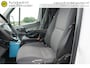 Volkswagen Crafter 35 2.0 TDI L2H1 ORIGINEEL NEDERLANDS NIEUWE APK + 4X PERF ALL SEASON BANDEN TREKHAAK CAMERA LUCHTGEVEERDE STOEL ECC AIRCO BLUETOOTH ELECTR.RAMEN-SPIEGELS ENZ...