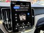 Volvo XC60 2.0 T6 Plug-in hybrid AWD Plus Dark HEAD-UP DISPLAY | 2026!| HARMAN KARDON| PANO| MEMORY STOELEN| PILOT ASSIST| 360 CAMERA|