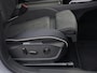Volkswagen ID.4 Pro Limited Edition Plus 79 kWh | Ergo Active stoelen | Panoramadak | LED Matrix | Elektrische Achterklep | Stoelverwarming Voor |