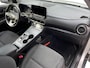 Hyundai Kona Electric EV Comfort 64 kWh 204PK | Warmtepomp | Adaptive cruise control | Apple Carplay & Android Auto | Achteruitrijcamera | Parkeersensoren achter | Keyless entry | DAB radio |