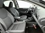 Toyota Yaris 1.5 Hybrid 115 Dynamic | Parkeersensoren V+A | Stuur-Stoelverwarming | ***