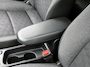 Toyota Yaris 1.5 Hybrid 115 Dynamic | Parkeersensoren V+A | Stuur-Stoelverwarming | ***