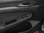 Volkswagen Golf 1.5 eTSI 150pk DSG Style Navigatie DAB Camera Lane Assist LED Adaptive Cruise Control Keyless Go Stoelverwarming Lichtmetalen Velgen