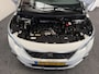 Peugeot 3008 1.6 E-THP GT LINE AUTOMAAT AFN. TREKHAAK NAVIGATIE CRUISE CONTROL APPLE CARPLAY/ANDROID DODEHOEKSENSOREN RIJSTROOKSENSOREN ACHTERUITRIJCAMERA KEYLESS GO ZEER MOOI !!